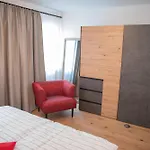 Planaiblick-lodge - By Mynests Apartment