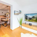 Apartment Planaiblick-lodge - By Mynests